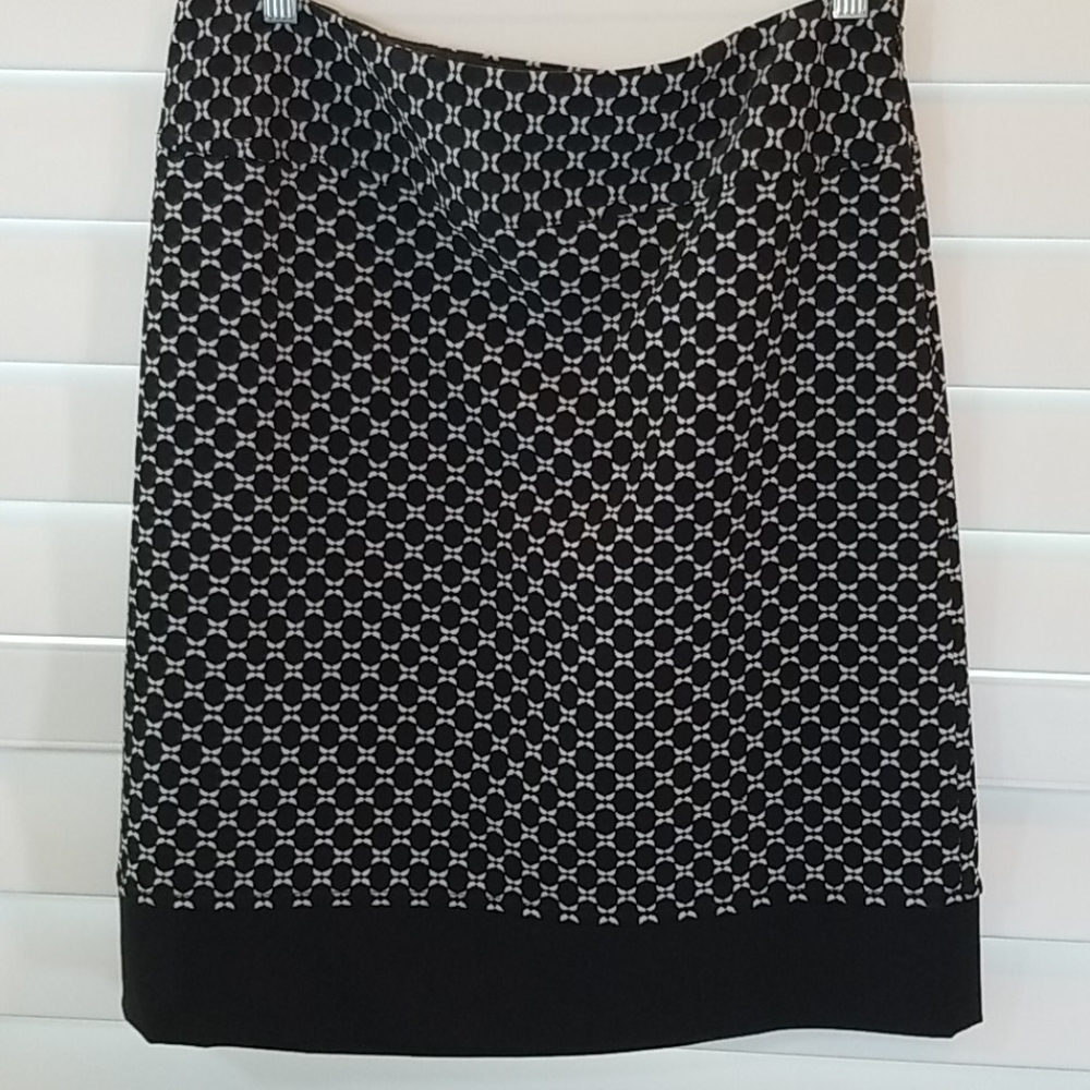 Black and White Patterned Skirt